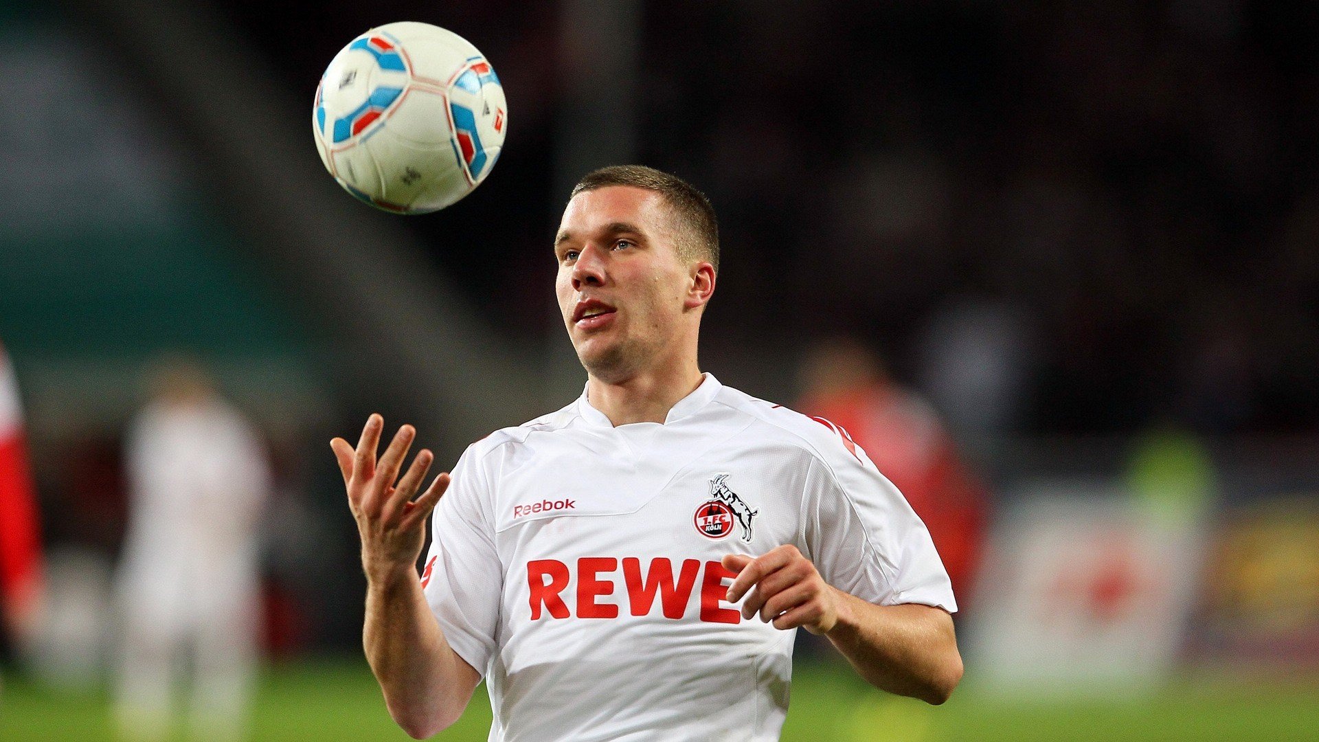 阿劳霍一锤定音，阿尔及利亚绝境翻盘，澳大利亚的黑色三分钟